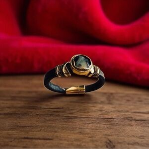 Laura Jenelle Sophisticated Black and Gold Women's magnetic bracelet